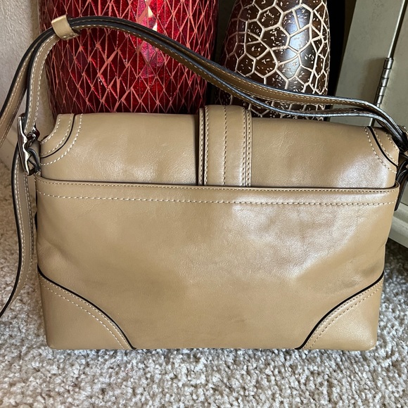 Coach Handbag - Picture 3 of 10